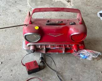 VINTAGE 57 CHEVY RADIO
