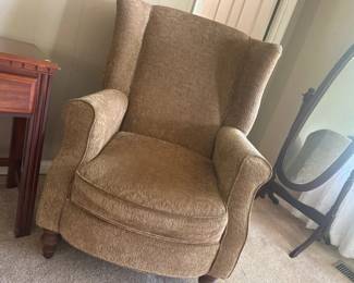 ARM CHAIR