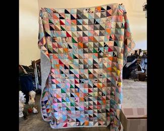 VINTAGE PATCH QUILT