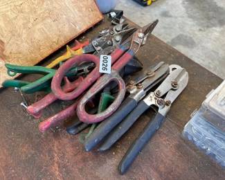 LOT OF SNIPS