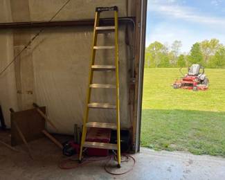 8FT LADDER