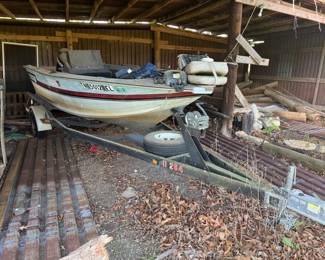 TRACKER MAGNA 17 BOAT WITH TRAILER