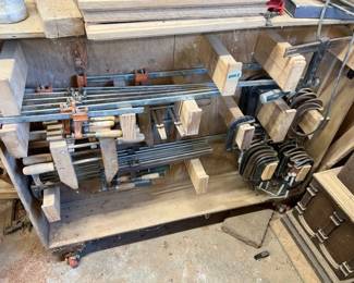 LOT OF BAR AND CCLAMPS