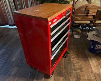 CRAFTSMAN ROLLING TOOL BOX