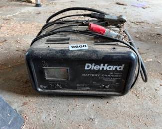 DIE HARD BATTERY CHARGER