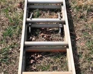 5010 - Werner Craft-Master Extension Ladder Model D-1324-2 Total Length 24ft, Max Working Length 21ft