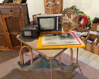 Antique Tv's