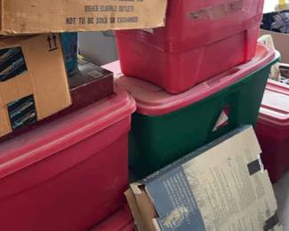Wouldnt Be A Good Auction Without A Great Christmas Lot