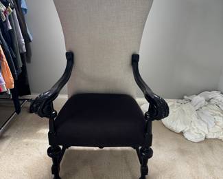 Hall Chair -