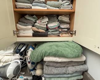 Linens , Irons