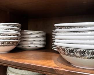 Front Gate Patio Dinnerware