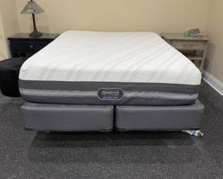 Qn Bed, End Tables
