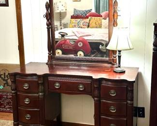 Antique mahogany vanity by Finch Fine Furniture. This company later became Thomasville Furniture