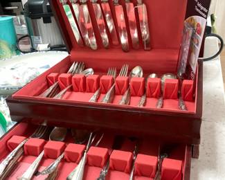 Random silver plate flatware