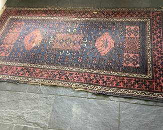 Hand knotted Persian throw rug