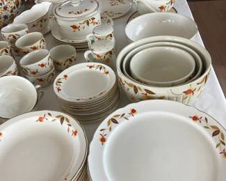 Halls "Autumn Leaf" dishes, 97 pc set