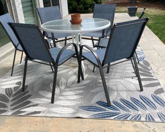 Outdoor table and (6) chairs, Patio rug