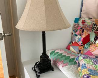 Table lamp with metal base (2)