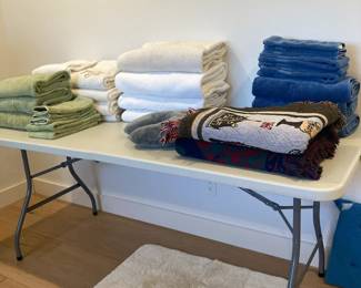Bath linens, throws