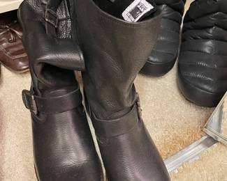 Frye boots - like NEW