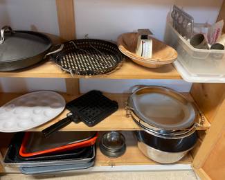 Baking pans, egg platter, stainless trays, grill pan and cake decorating