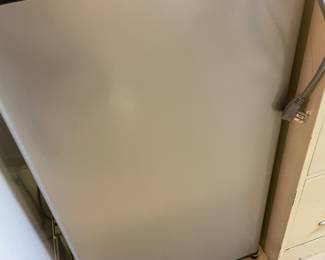 Frigidaire - small fridge - like new