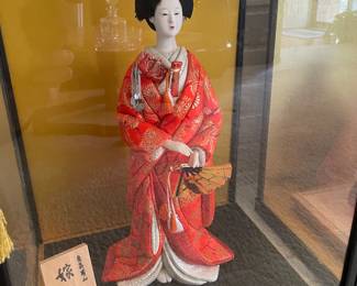 Vintage Japanese doll in case - GEISHA