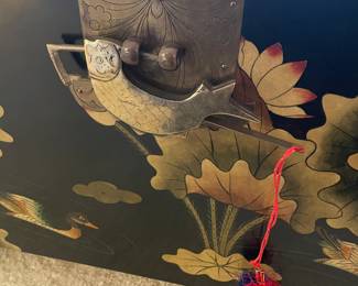 Asian Locking chest (fish latch)