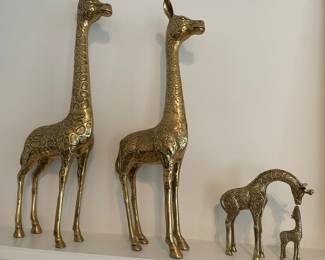 large scale brass giraffes