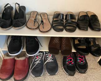 Women's shoes - size 8.5 - 9.5