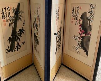 4-panel screen