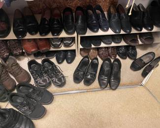 Men's shoes - size 10