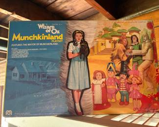 1976 Mego Wizard of Oz Munchkinland Playset