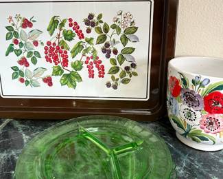 Green Depression Uranium Glass Divided Plate, Floral Design Planter