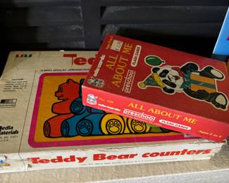 All About Me Preschool Flash Cards, 1985 Media Materials Teddy Bear Counters