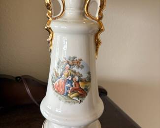 Colonial Victorian Scene Table Lamp