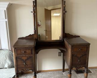 Queen Anne Revival Style Vanity with Arched Mirror