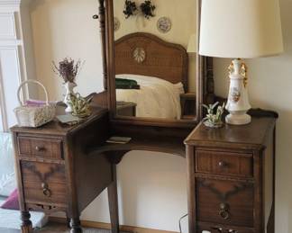 Queen Anne Revival Style Vanity with Arched Mirror