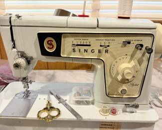 Singer Stylist 478 Sewing Machine