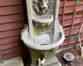 Outdoor Water Fountain with Lion Motif