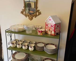 1992 Vitromaster Avalon Stoneware Dinnerware Set