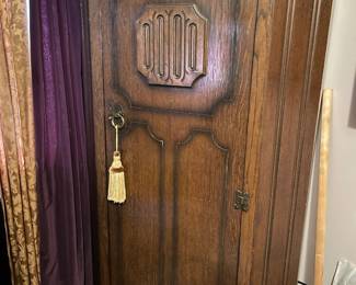 Oak Hall Wardrobe/Cabinet
