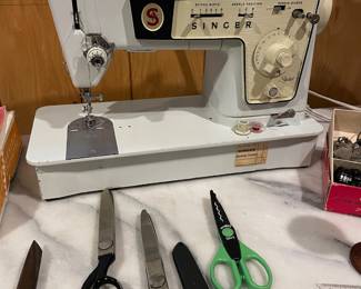Singer Stylist 478 Sewing Machine