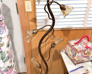 Flower Figural Floor Lamp with 5 Lights