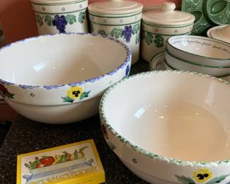 Crock Shop Pansy Pattern Mixing Bowls