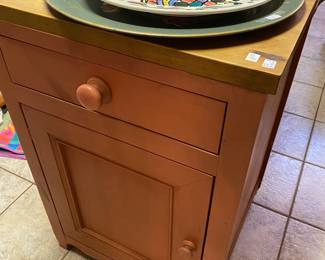 Kitchen Island by British Tradition, front side, pine, 1 drawer and cabinet on one side, wine rack and cutting board on the other
