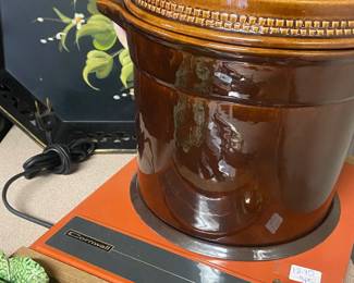 Vintage Cornwall Crockery Cooker,