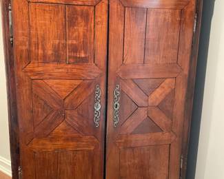 French Wardrobe closet - 17th century - (54.5" x 25.5" x 74.75")