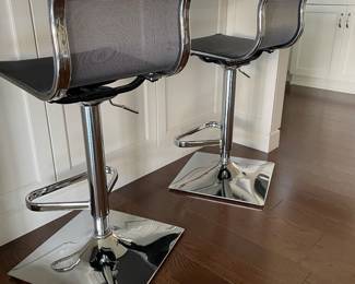 Modern swivel chrome stools with grey mesh seat and back with foot rest and adjustable height - 6 available
