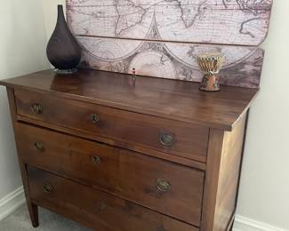 3-drawer dresser - early 19th century - excellent condition (48" x 22.5" x 38")